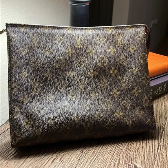 Authentic Louis Vuitton Make-up Bag - Picture 1 of 7